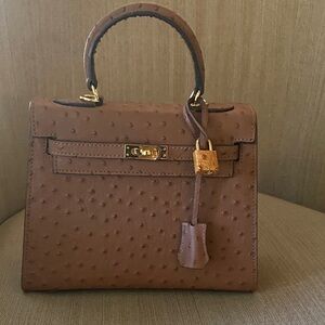 25cm ostrich brown genuine  leather top handle handbag